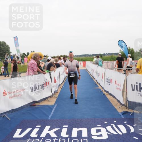 22.06.2025 - Viking Triathlon MichiJ http://msf.ph/oto/8131414 22.06.2025 15:38:22 Ziel 334 meine-sportfotos.de