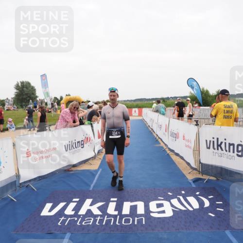 22.06.2025 - Viking Triathlon MichiJ http://msf.ph/oto/8131425 22.06.2025 15:38:23 Ziel 334 meine-sportfotos.de