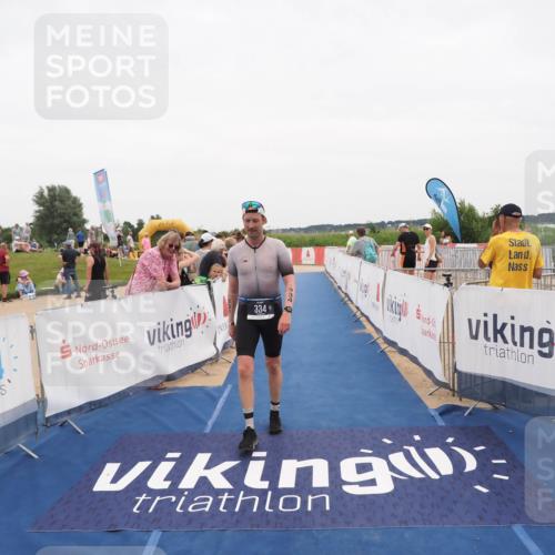 22.06.2025 - Viking Triathlon MichiJ http://msf.ph/oto/8131426 22.06.2025 15:38:23 Ziel 334 meine-sportfotos.de