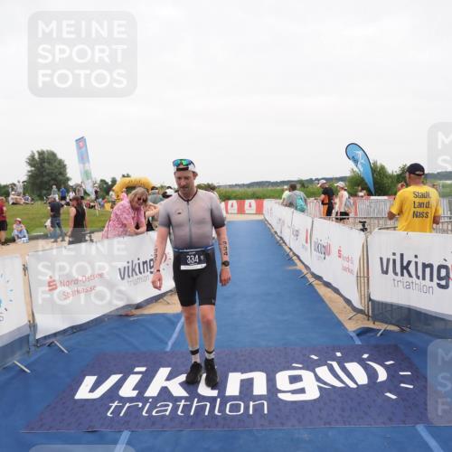 22.06.2025 - Viking Triathlon MichiJ http://msf.ph/oto/8131430 22.06.2025 15:38:24 Ziel 334 meine-sportfotos.de