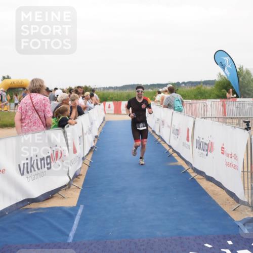 22.06.2025 - Viking Triathlon MichiJ http://msf.ph/oto/8131441 22.06.2025 15:38:33 Ziel 179 meine-sportfotos.de