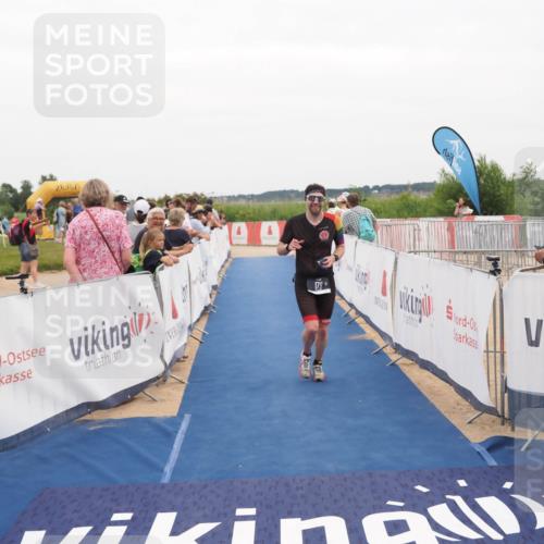22.06.2025 - Viking Triathlon MichiJ http://msf.ph/oto/8131447 22.06.2025 15:38:34 Ziel 179 meine-sportfotos.de