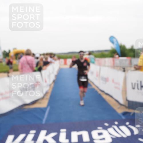 22.06.2025 - Viking Triathlon MichiJ http://msf.ph/oto/8131449 22.06.2025 15:38:34 Ziel 179 meine-sportfotos.de