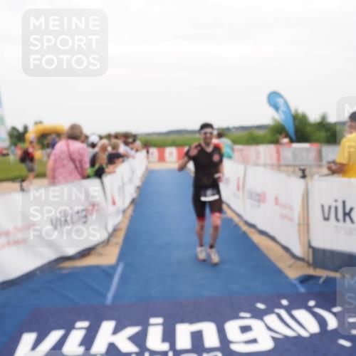 22.06.2025 - Viking Triathlon MichiJ http://msf.ph/oto/8131450 22.06.2025 15:38:34 Ziel 179 meine-sportfotos.de