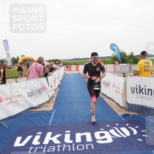 22.06.2025 - Viking Triathlon MichiJ http://msf.ph/oto/8131453 22.06.2025 15:38:35 Ziel 179 meine-sportfotos.de