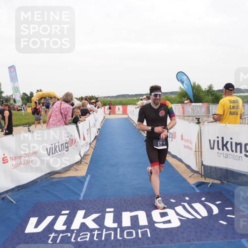22.06.2025 - Viking Triathlon MichiJ http://msf.ph/oto/8131454 22.06.2025 15:38:35 Ziel 179 meine-sportfotos.de