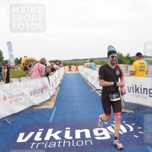 22.06.2025 - Viking Triathlon MichiJ http://msf.ph/oto/8131457 22.06.2025 15:38:35 Ziel 179 meine-sportfotos.de
