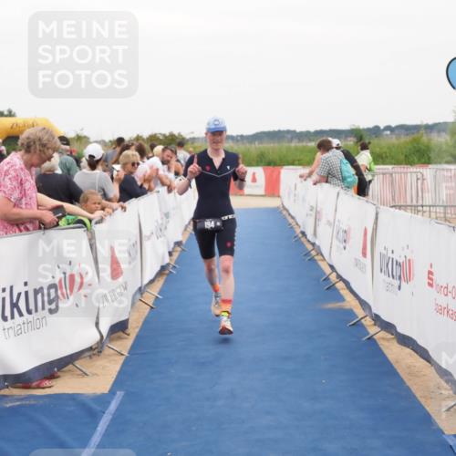 22.06.2025 - Viking Triathlon MichiJ http://msf.ph/oto/8131474 22.06.2025 15:38:57 Ziel 194 meine-sportfotos.de