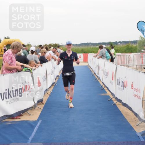 22.06.2025 - Viking Triathlon MichiJ http://msf.ph/oto/8131475 22.06.2025 15:38:57 Ziel 194 meine-sportfotos.de