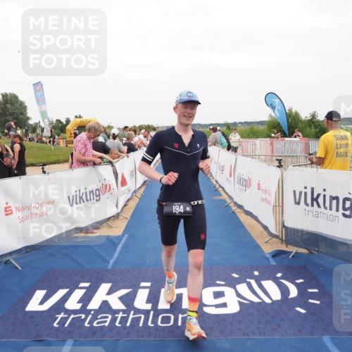 22.06.2025 - Viking Triathlon MichiJ http://msf.ph/oto/8131485 22.06.2025 15:38:58 Ziel 194 meine-sportfotos.de