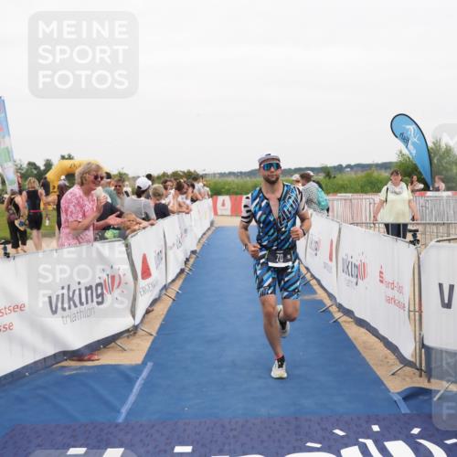 22.06.2025 - Viking Triathlon MichiJ http://msf.ph/oto/8131518 22.06.2025 15:39:09 Ziel 70 meine-sportfotos.de