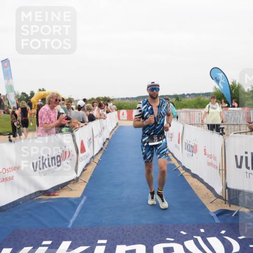 22.06.2025 - Viking Triathlon MichiJ http://msf.ph/oto/8131519 22.06.2025 15:39:09 Ziel 70 meine-sportfotos.de