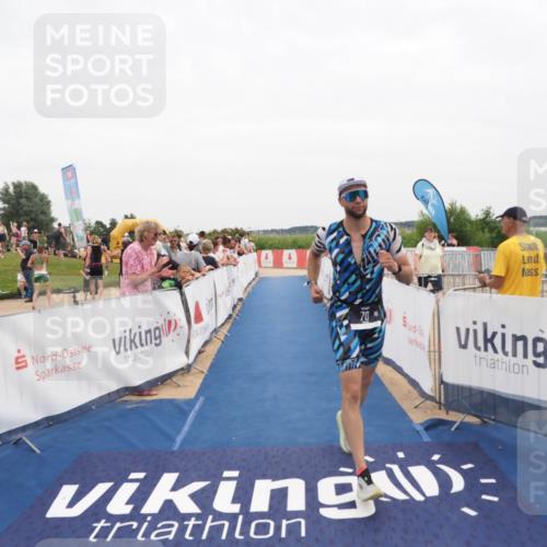 22.06.2025 - Viking Triathlon MichiJ http://msf.ph/oto/8131523 22.06.2025 15:39:10 Ziel 70 meine-sportfotos.de