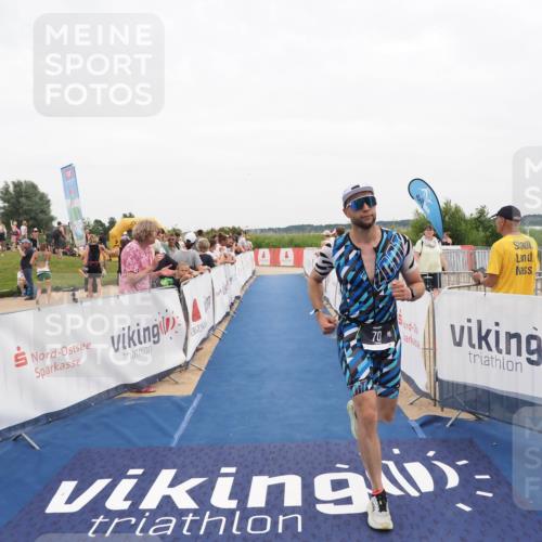22.06.2025 - Viking Triathlon MichiJ http://msf.ph/oto/8131524 22.06.2025 15:39:10 Ziel 70 meine-sportfotos.de