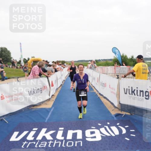22.06.2025 - Viking Triathlon MichiJ http://msf.ph/oto/8131558 22.06.2025 15:39:28 Ziel 243, 475 meine-sportfotos.de