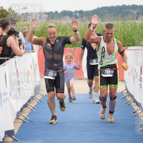 22.06.2025 - Viking Triathlon MichiJ http://msf.ph/oto/8131573 22.06.2025 15:39:56 Ziel 170, 180, 248 meine-sportfotos.de