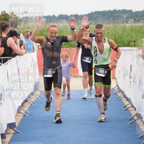 22.06.2025 - Viking Triathlon MichiJ http://msf.ph/oto/8131575 22.06.2025 15:39:57 Ziel 170, 180, 248 meine-sportfotos.de