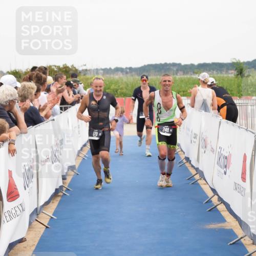 22.06.2025 - Viking Triathlon MichiJ http://msf.ph/oto/8131585 22.06.2025 15:39:58 Ziel 170, 180, 248 meine-sportfotos.de