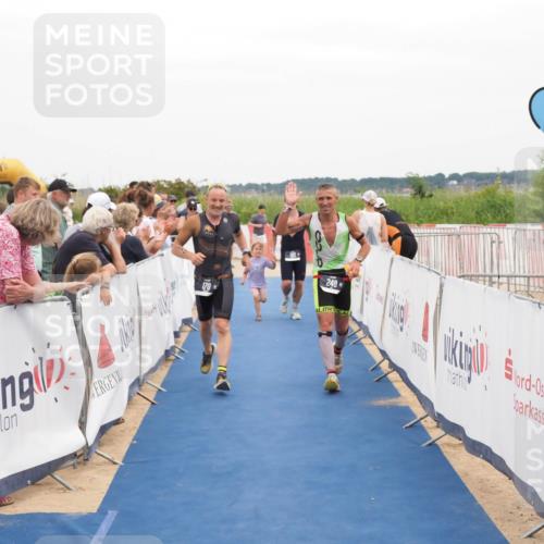 22.06.2025 - Viking Triathlon MichiJ http://msf.ph/oto/8131592 22.06.2025 15:39:59 Ziel 170, 180, 248 meine-sportfotos.de