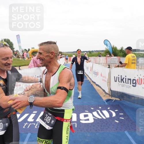 22.06.2025 - Viking Triathlon MichiJ http://msf.ph/oto/8131621 22.06.2025 15:40:03 Ziel 170, 180, 248 meine-sportfotos.de