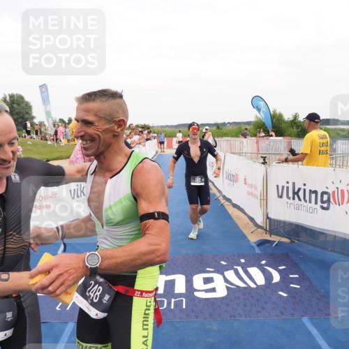 22.06.2025 - Viking Triathlon MichiJ http://msf.ph/oto/8131622 22.06.2025 15:40:03 Ziel 170, 180, 248 meine-sportfotos.de