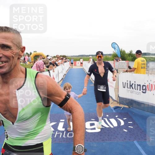 22.06.2025 - Viking Triathlon MichiJ http://msf.ph/oto/8131628 22.06.2025 15:40:04 Ziel 170, 180, 248 meine-sportfotos.de