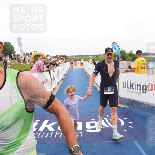 22.06.2025 - Viking Triathlon MichiJ http://msf.ph/oto/8131630 22.06.2025 15:40:04 Ziel 170, 180, 248 meine-sportfotos.de