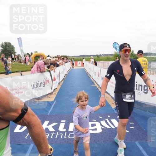 22.06.2025 - Viking Triathlon MichiJ http://msf.ph/oto/8131633 22.06.2025 15:40:04 Ziel 170, 180, 248 meine-sportfotos.de
