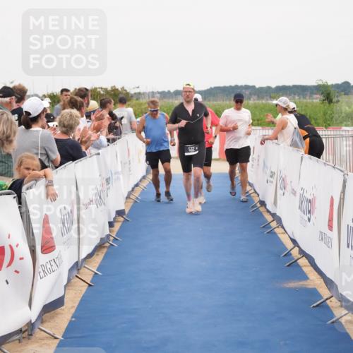 22.06.2025 - Viking Triathlon MichiJ http://msf.ph/oto/8131642 22.06.2025 15:40:15 Ziel 532, 644 meine-sportfotos.de