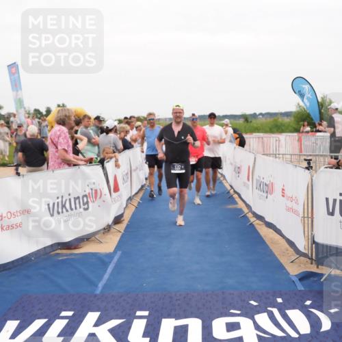 22.06.2025 - Viking Triathlon MichiJ http://msf.ph/oto/8131662 22.06.2025 15:40:17 Ziel 532, 644 meine-sportfotos.de