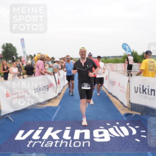 22.06.2025 - Viking Triathlon MichiJ http://msf.ph/oto/8131670 22.06.2025 15:40:18 Ziel 532, 644 meine-sportfotos.de