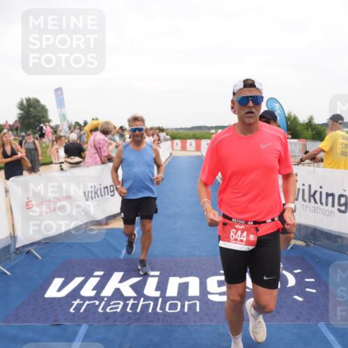 22.06.2025 - Viking Triathlon MichiJ http://msf.ph/oto/8131683 22.06.2025 15:40:20 Ziel 532, 644 meine-sportfotos.de