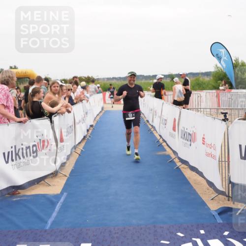 22.06.2025 - Viking Triathlon MichiJ http://msf.ph/oto/8131696 22.06.2025 15:40:43 Ziel 159, 437 meine-sportfotos.de