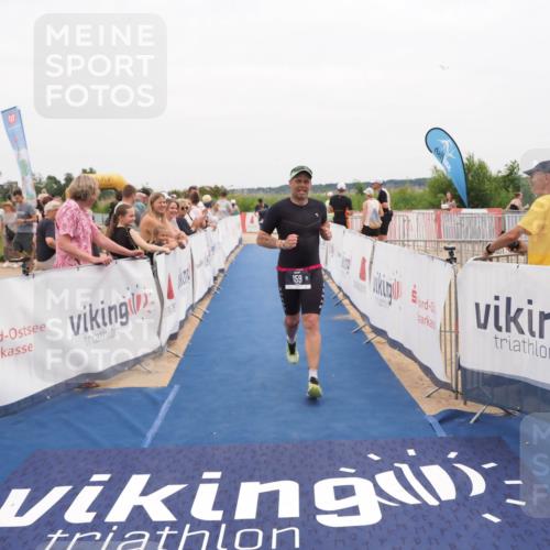 22.06.2025 - Viking Triathlon MichiJ http://msf.ph/oto/8131702 22.06.2025 15:40:44 Ziel 159, 437 meine-sportfotos.de