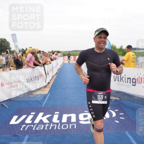 22.06.2025 - Viking Triathlon MichiJ http://msf.ph/oto/8131711 22.06.2025 15:40:45 Ziel 159, 437 meine-sportfotos.de
