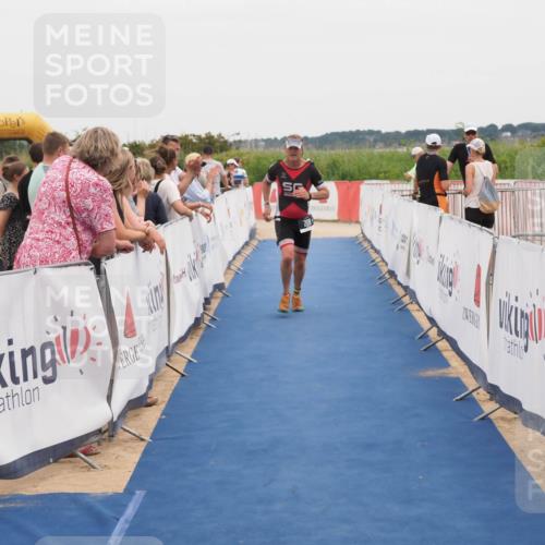22.06.2025 - Viking Triathlon MichiJ http://msf.ph/oto/8131743 22.06.2025 15:41:20 Ziel 208 meine-sportfotos.de