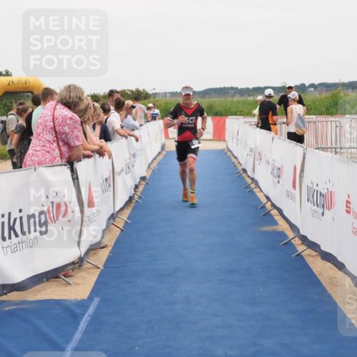 22.06.2025 - Viking Triathlon MichiJ http://msf.ph/oto/8131746 22.06.2025 15:41:20 Ziel 208 meine-sportfotos.de