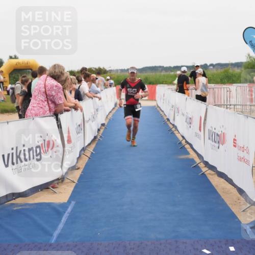 22.06.2025 - Viking Triathlon MichiJ http://msf.ph/oto/8131748 22.06.2025 15:41:20 Ziel 208 meine-sportfotos.de