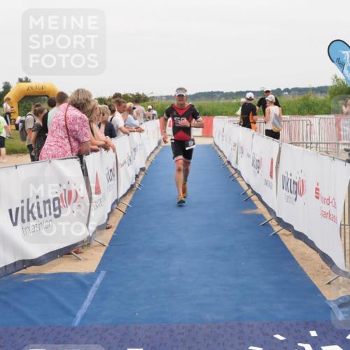 22.06.2025 - Viking Triathlon MichiJ http://msf.ph/oto/8131749 22.06.2025 15:41:21 Ziel 208 meine-sportfotos.de