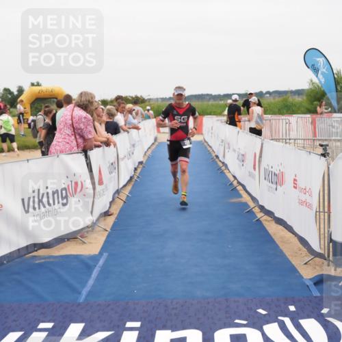 22.06.2025 - Viking Triathlon MichiJ http://msf.ph/oto/8131752 22.06.2025 15:41:21 Ziel 208 meine-sportfotos.de