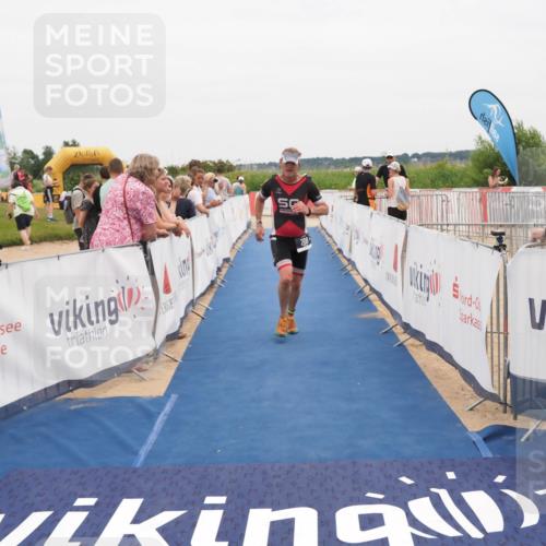 22.06.2025 - Viking Triathlon MichiJ http://msf.ph/oto/8131754 22.06.2025 15:41:21 Ziel 208 meine-sportfotos.de
