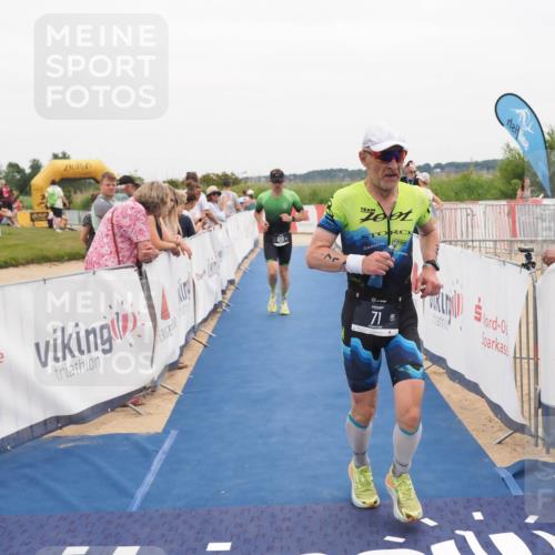 22.06.2025 - Viking Triathlon MichiJ http://msf.ph/oto/8131791 22.06.2025 15:41:32 Ziel 71, 505 meine-sportfotos.de