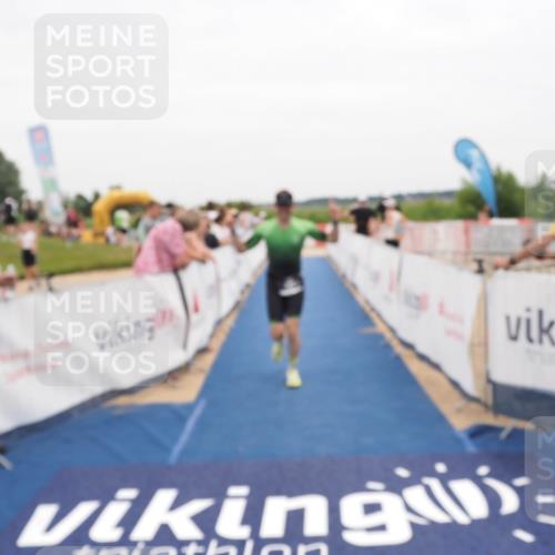 22.06.2025 - Viking Triathlon MichiJ http://msf.ph/oto/8131802 22.06.2025 15:41:33 Ziel 71, 505 meine-sportfotos.de