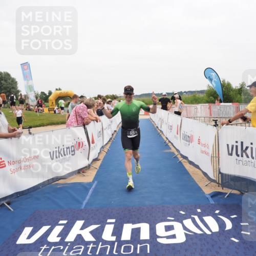 22.06.2025 - Viking Triathlon MichiJ http://msf.ph/oto/8131804 22.06.2025 15:41:33 Ziel 71, 505 meine-sportfotos.de