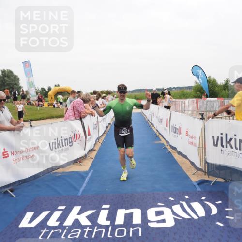 22.06.2025 - Viking Triathlon MichiJ http://msf.ph/oto/8131805 22.06.2025 15:41:33 Ziel 71, 505 meine-sportfotos.de