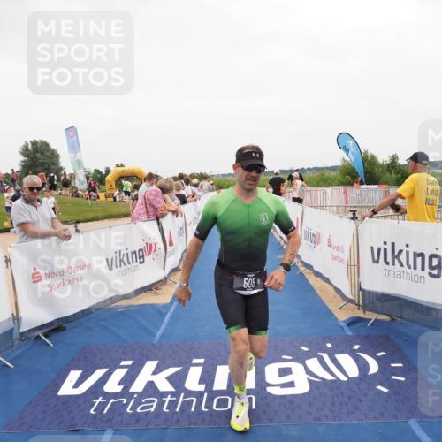 22.06.2025 - Viking Triathlon MichiJ http://msf.ph/oto/8131811 22.06.2025 15:41:34 Ziel 71, 505 meine-sportfotos.de