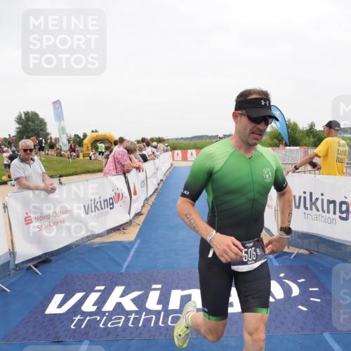 22.06.2025 - Viking Triathlon MichiJ http://msf.ph/oto/8131814 22.06.2025 15:41:35 Ziel 71, 505 meine-sportfotos.de