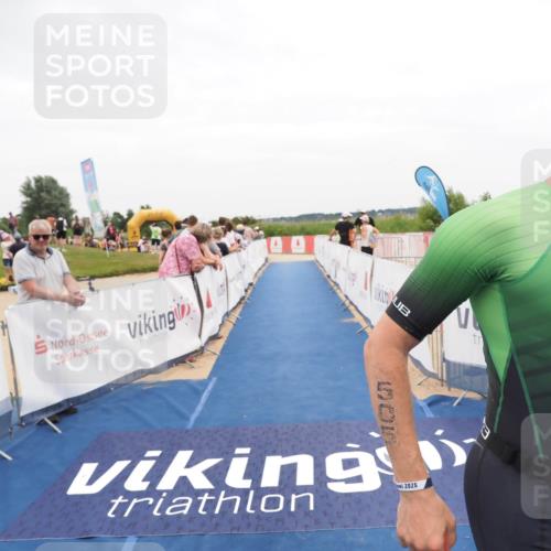 22.06.2025 - Viking Triathlon MichiJ http://msf.ph/oto/8131817 22.06.2025 15:41:35 Ziel 71, 505 meine-sportfotos.de