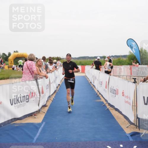 22.06.2025 - Viking Triathlon MichiJ http://msf.ph/oto/8131840 22.06.2025 15:41:46 Ziel 93 meine-sportfotos.de