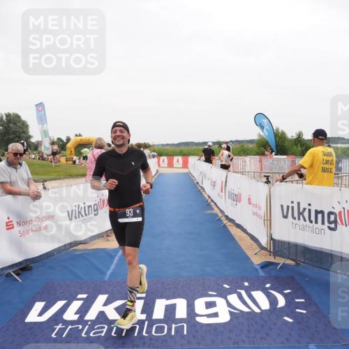 22.06.2025 - Viking Triathlon MichiJ http://msf.ph/oto/8131850 22.06.2025 15:41:48 Ziel 93 meine-sportfotos.de